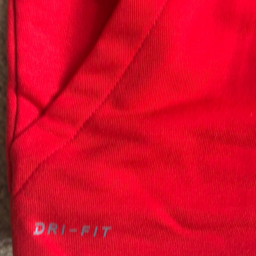 Boys NWT Nike Dry technology sweatshirt - Picture 5 of 6